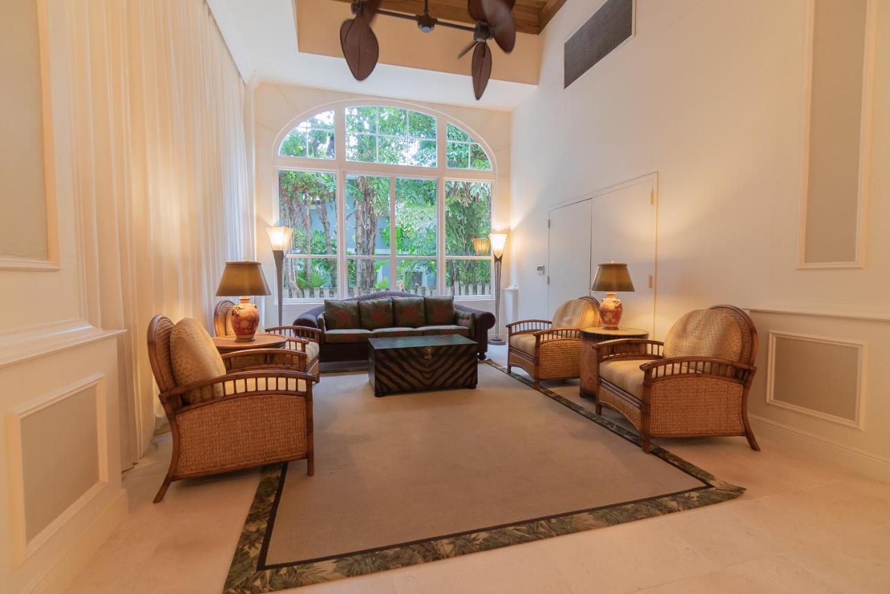 Palm Beach Island Condominiums Zewnętrze zdjęcie